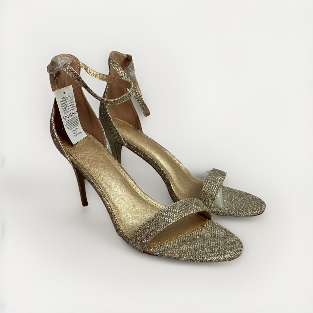 New In Box Qonetic Women’s Golden Glitter Stilettos Wedding Pump Heels Sz 11